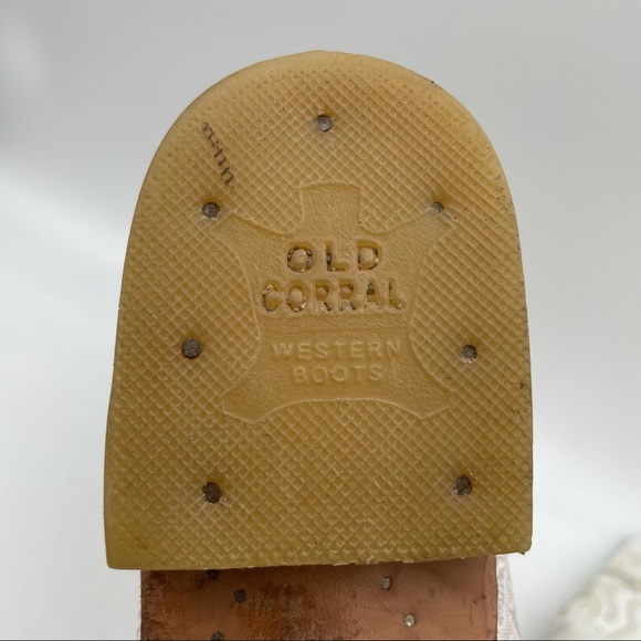 Old Corral Western White Cross Boots. - Picture 7 of 12